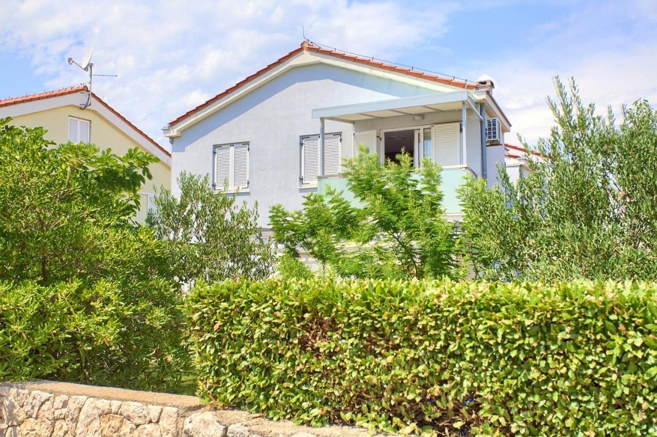Apartment Anja Krk Town Exterior photo