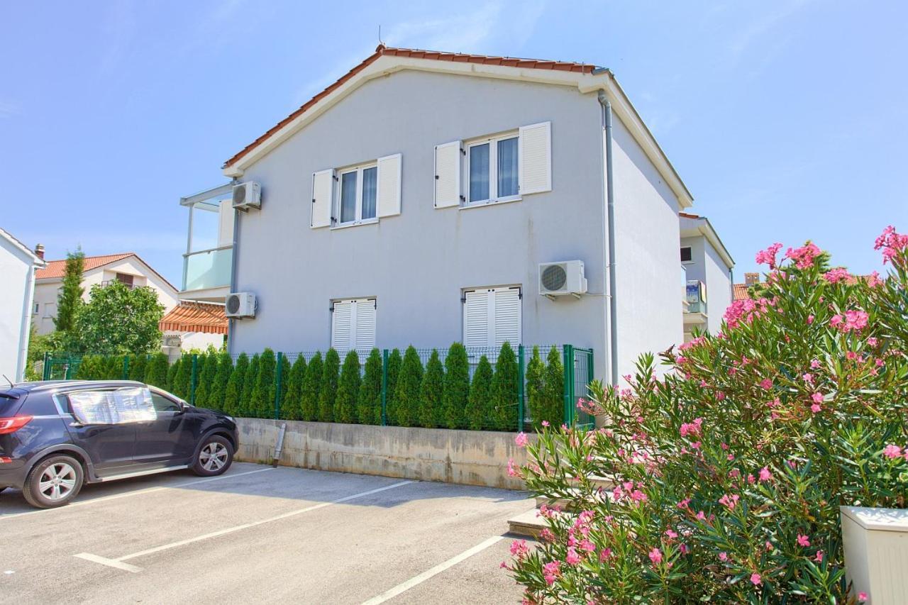 Apartment Anja Krk Town Exterior photo